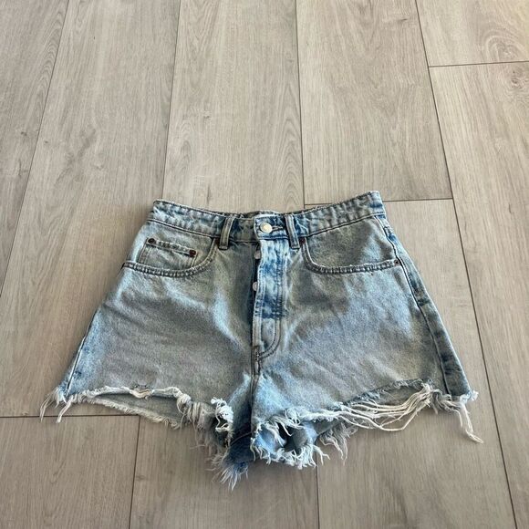 Zara Pants - Zara women’s jeans shorts size 6